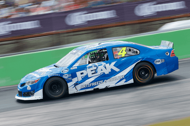 Old World Industries continúa como patrocinador oficial de NASCAR PEAK México Series