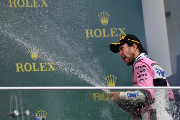 Sergio Pérez hace historia y termina racha sin podios