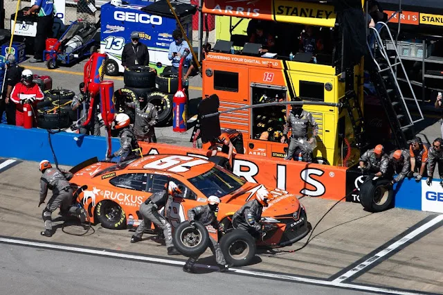 Daniel Suárez rescata top 10 en Talladega
