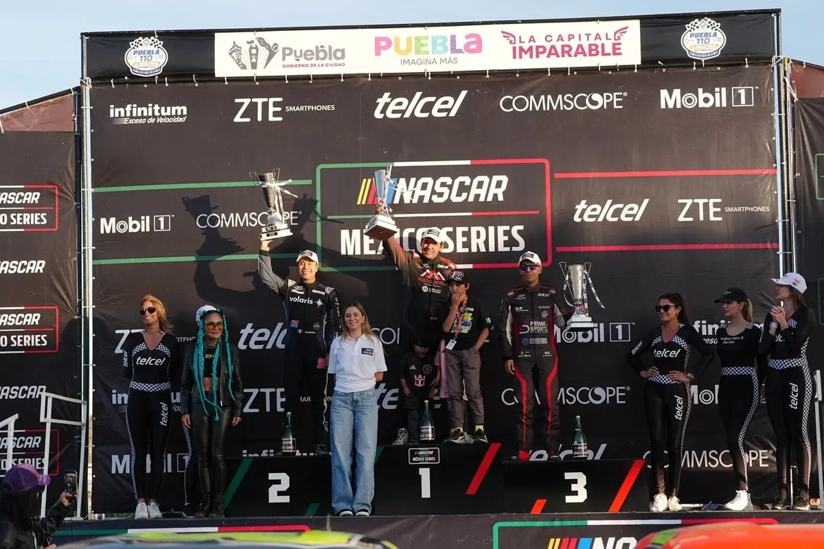 RUBÉN ROVELO SE IMPUSO EN LA FINAL DE NASCAR MÉXICO SERIES EN LA PUEBLA 110
