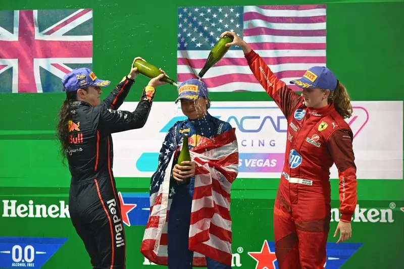 Doblete de Chambers y Palmowski en Las Vegas que valen un subcampeonato para Campos Racing
