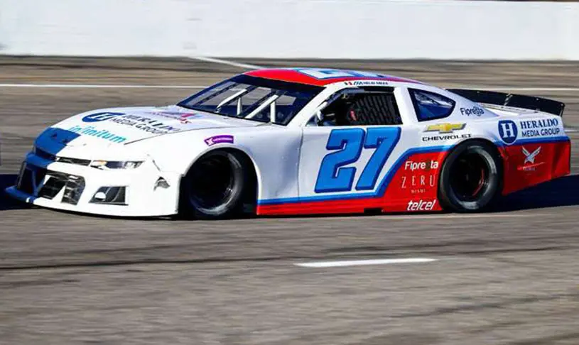 Consigue Helio Meza podio en los Late Model en Carolina del Norte