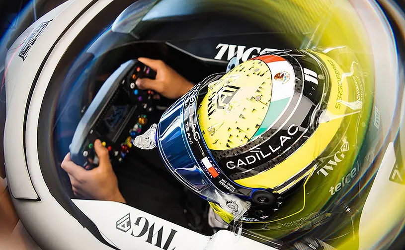 Cumplen Sergio Pérez y el Cadillac F1 Team primeras prácticas en Australia